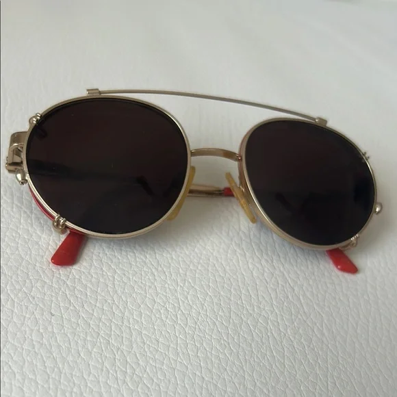 NEW. Round Red Retro Frame - Picture 3 of 15